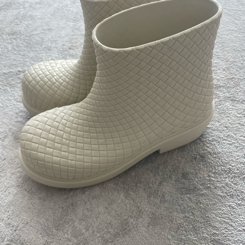 Bottega Veneta Ivory Woven Boots